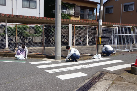 事業所周辺の清掃