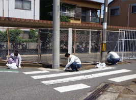 事業所周辺清掃活動